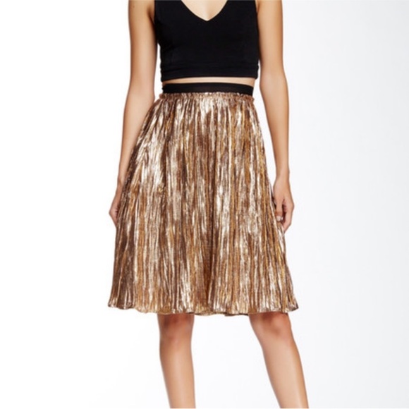NEW ASTR THE LABEL GOLD LAME FOIL PLEATED CRINKLE MERMAID MIDI SKIRT M - Picture 1 of 12